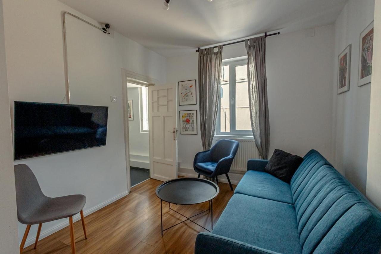 First Hostel Bucur 21 Bukarest Kültér fotó