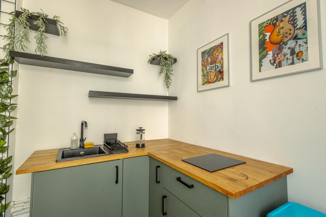 First Hostel Bucur 21 Bukarest Kültér fotó