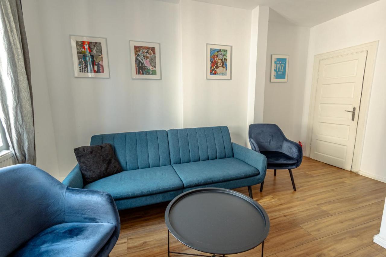 First Hostel Bucur 21 Bukarest Kültér fotó